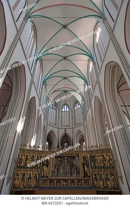 Gothic ceiling vault, winged altar with crucifixion, Schwerin Cathedral, Schwerin, Mecklenburg-Western Pomerania, Germany