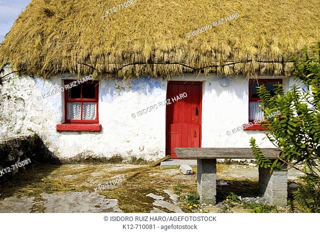 Traditional Irish cottage with thatched roof. Inishmore. Aran Islands. Galway Co. Ireland