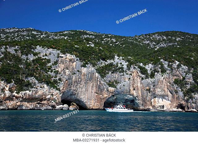 Boat tour to Calas in the Golfo di Orosei, East sardinia, Sardinia, Italy, Europe