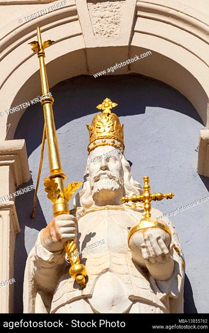 Emperor Charlemagne, figure at the town hall, market square, old town, Lueneburg, Lower Saxony, Germany, Europe