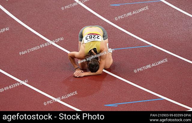 03 September 2021, Japan, Tokio: Paralympics: Track and field, 400 meters, T38- standing, women's preliminary heat, at Olympic Stadium