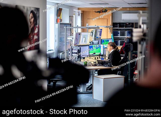 24 October 2023, Bremen: Staff of the German Maritime Search and Rescue Service (DGzRS) coordinate the search and rescue operation at the Maritime Rescue...