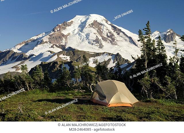 Backcountry campsite on Skyline Divide, Mount Baker Wilderness Washington