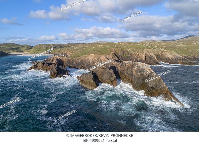 Rugged rocky coast of Mangersta, Mangersta Beach, Isle of Lewis and Harris, Scotland, Great Britain