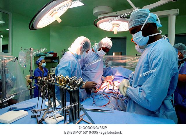 The Heart Institute offer high-quality care to Vietnamese patients suffering from heart diseases. Senegalese medical team trained to practice cardiac surgery