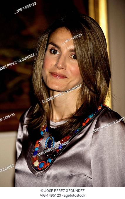 SPAIN, MADRID, 09.07.2009, Princess Letizia of Spain receives Ruta Quetzal members and young Iberoamerican journalists at El Pardo Palace on July 9