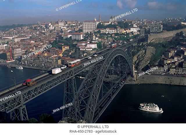 Ponte Dom Luis I across the Douro River, Porto Oporto, Portugal, Europe