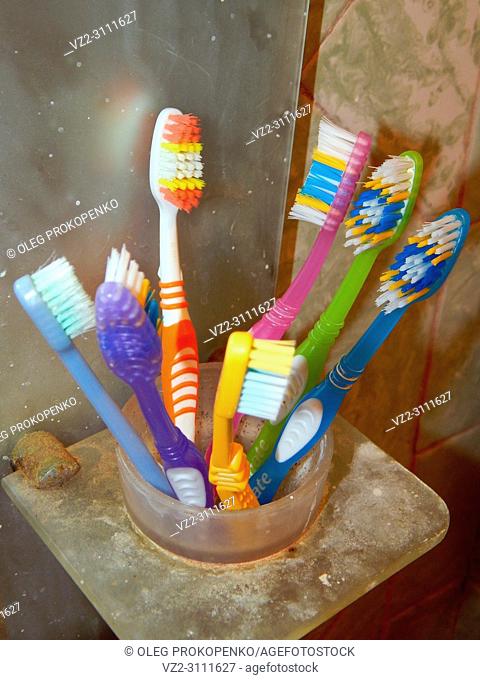 Bathroom accessories for hygiene toothbrushes