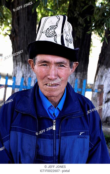 Kyrgyzstan, Kyrgyz man portrait