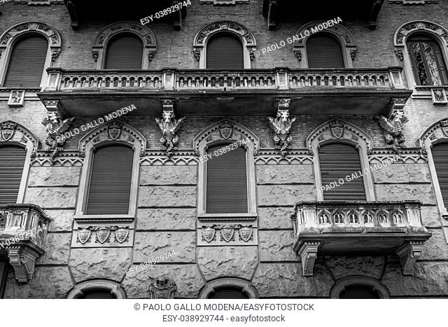Turin, Corso Francia, Casa dei Draghi/Palazzo della Vittoria von Gottardo Gussoni (art nouveau house). Dragon detail on the facade