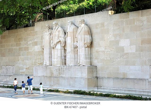 Reformation monument Wall of Reformers f.l.t.r. Guillaume Farel, Jean Calvin, Theodore Beza, John Knox Geneva Switzerland
