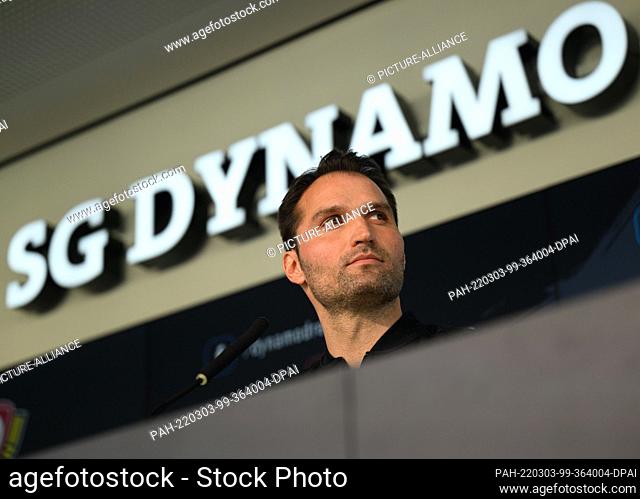 02 March 2022, Saxony, Dresden: Soccer; 2nd league, presentation of the new head coach of SG Dynamo Dresden at the AOK PLUS Walter-Fritzsch-Akademie