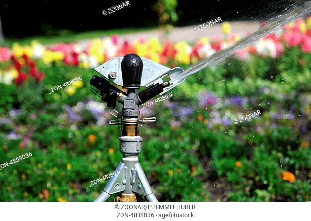 Selbstständiges Gartenbewässerungs-System im Einsatz