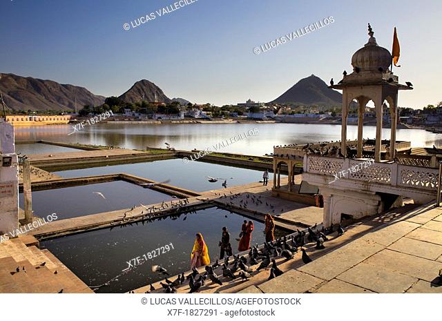 Ghats, holy lake, pushkar, Rajasthan, india