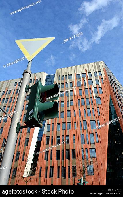 Residential building, office building, traffic sign, traffic light, Sumatra, Hafencity, Hamburg, Germany, Europe