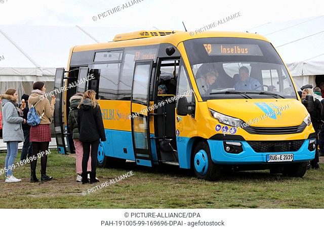 05 October 2019, Mecklenburg-Western Pomerania, Vitte (hiddensee): The new, electrically operated island bus from the Baltic island of Hiddensee is officially...