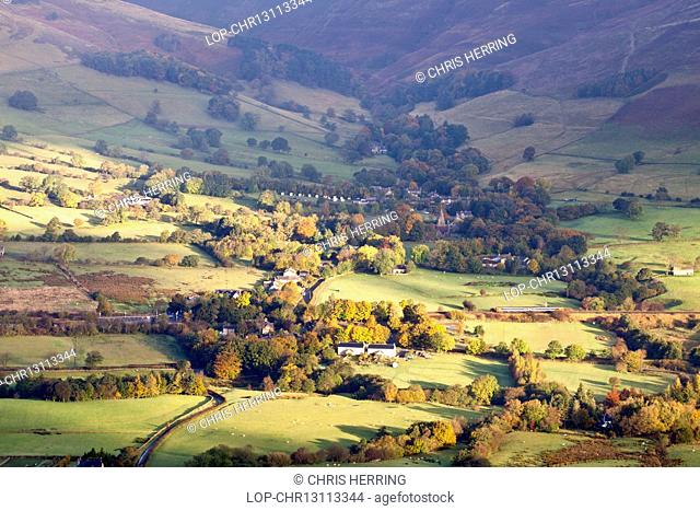 England, Derbyshire, Edale. Autumn colours over Edale in the Peak District National Park