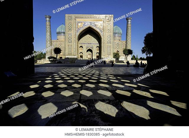 Uzbekistan, Silk Road, Samarkand, listed as World Heritage by UNESCO, Registan place, the Sher-dor Madrasah seen from the Ulugh Beg Madrasah