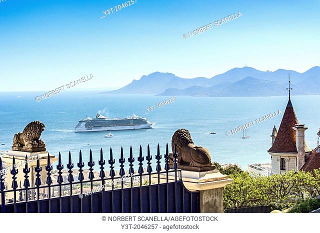 Europe, France, Alpes-Maritimes, Cannes. Cruise ship in a bay of Cannes