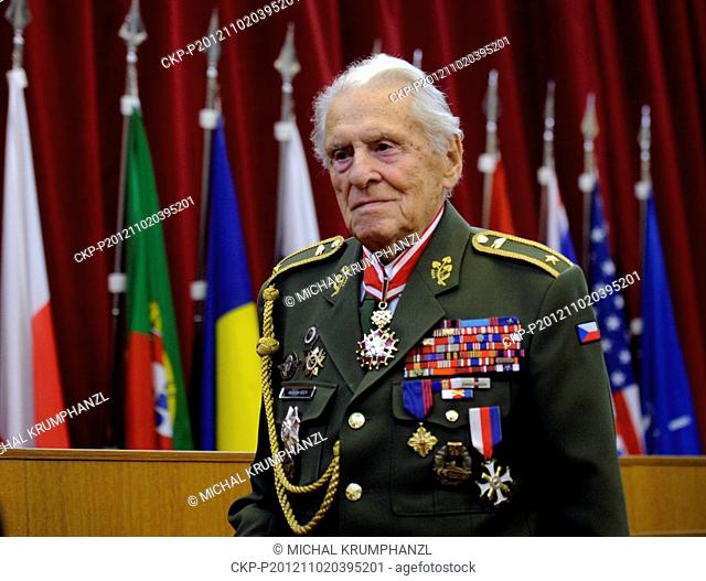 ***FILE PHOTO*** Czechoslovak war veteran Alexander Beer, a fighter from the Eastern front, died at the age of 98 today, on December 31, 2015