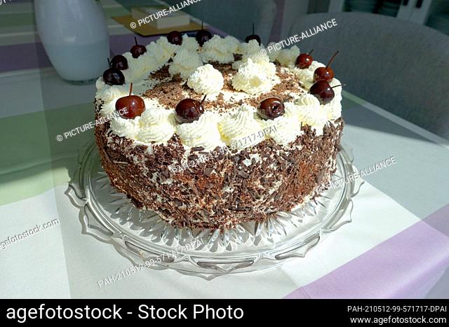 07 May 2021, Baden-Wuerttemberg, Oberkirch: A Black Forest cake stands on a table. Photo: Alexandra Schuler/dpa. - Oberkirch/Baden-Wuerttemberg/Germany