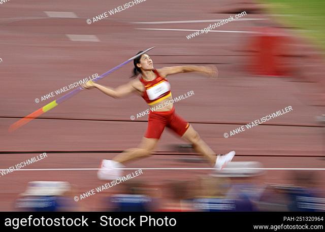 LIU Shiying (CHN), winner, Olympic champion, 1st place, gold medal, gold medalist, Olympic champion, gold medalist, action, blurred, athletics