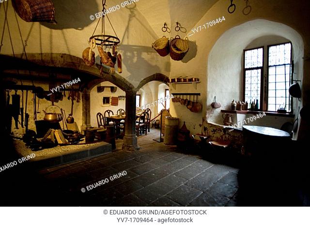Eltz castle interiors, kitchen  Münstermaifeld, Renania-Palatinado, Germany, Europe