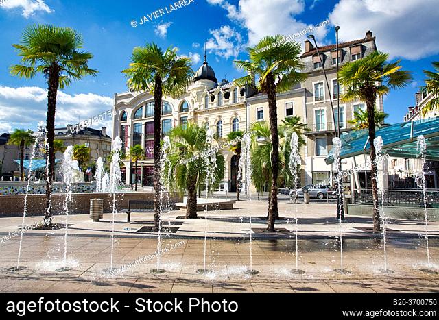 Place Clemenceau Square. Pau, Pyrenees - Atlantiques, Aquitaine, France