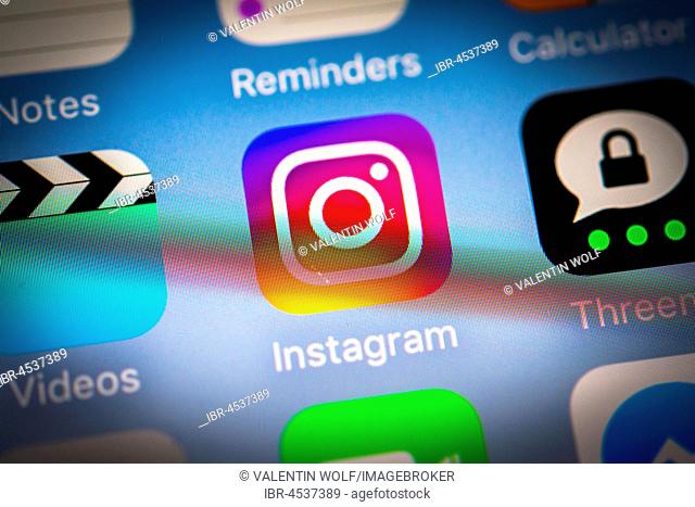 Icon, Logo, Instagram, Social Network, Display, Screen, iPhone, many different app icons, app, cell phone, smartphone, iOS, macro shot, detail, full frame