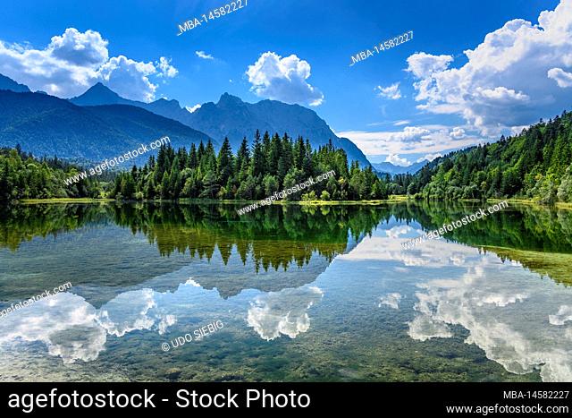 Germany, Bavaria, Werdenfelser Land, Krün, Isar reservoir against Karwendel mountains