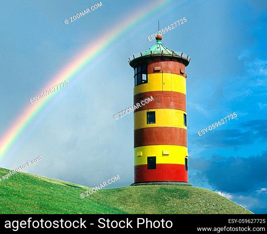 Pilsumer, Leuchtturm; Regenbogen