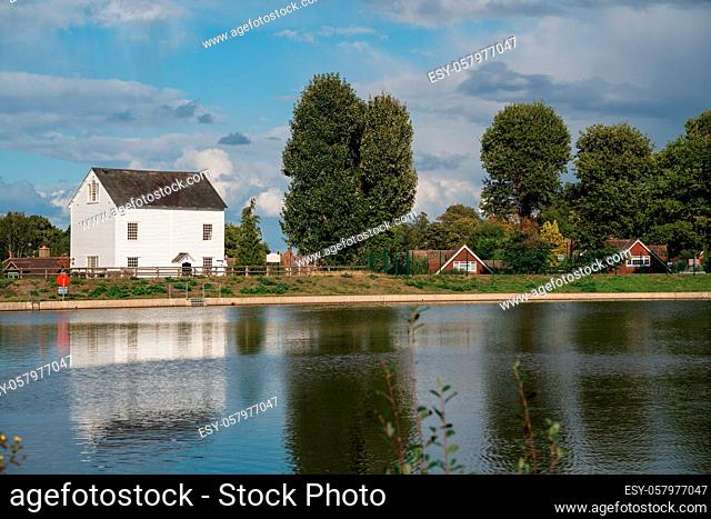 IFIELD, WEST SUSSEX/UK - OCTOBER 1 : A view of the Mill at Ifield Mill pond in Ifield, West Sussex on October 1, 2020