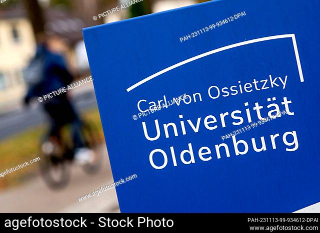 07 November 2023, Lower Saxony, Oldenburg: A sign with the logo of the Carl von Ossietzky University of Oldenburg stands on the Haarentor campus