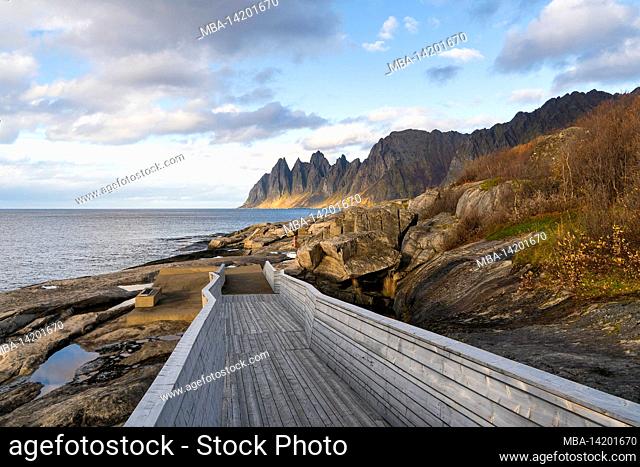 Norway, Senja, Skaland, Tungeneset, viewpoint