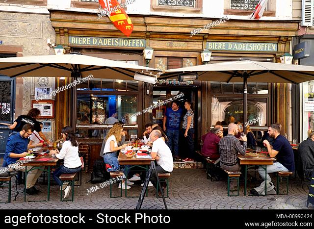France, Alsace, Strasbourg, street restaurant, Biere d Adelshoffen, guests