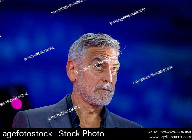 20 septiembre 2023, North Rhine-Westphalia, Colonia: George Clooney, actor estadounidense, habla en el Congreso Digital X de Internet de Deutsche Telekom en...