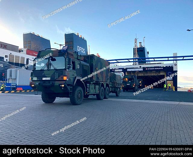 04 September 2022, Lithuania, Klaipeda: The first German soldiers for the NATO brigade to provide increased protection for the NATO partner arrived in Lithuania...