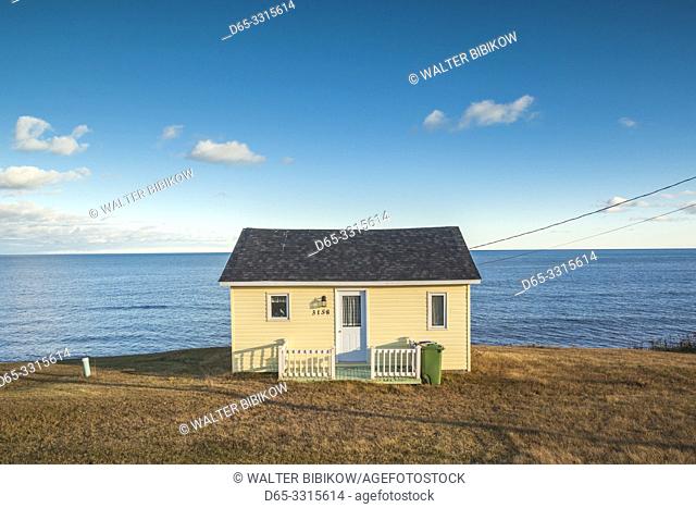 Canada, New Brunswick, Acadian Peninsula, Miscou Island, Pigeon Hill, seaside cabin