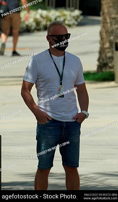 27 March 2021, Bahrain, Sakhir: Motorsport, Formula 1, World Championship, Bahrain Grand Prix, Arrival of drivers and teams in the paddock: Dmitry Arkadievich...