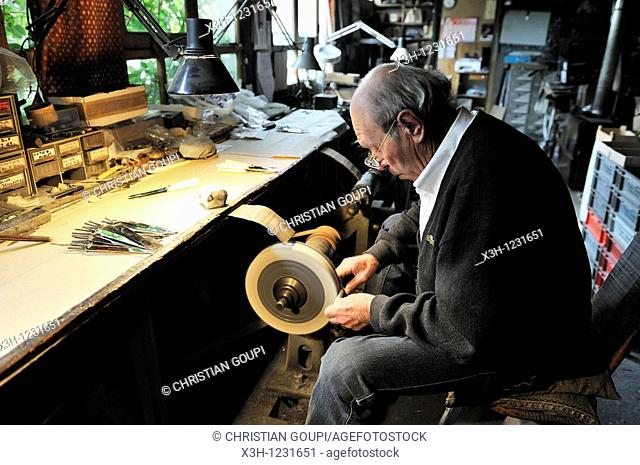 Pierre Ytournel, cutler, in his workshop, village of Arconsat, Livradois-Forez Regional Nature Park, Puy-de Dome department, Auvergne region, France, Europe