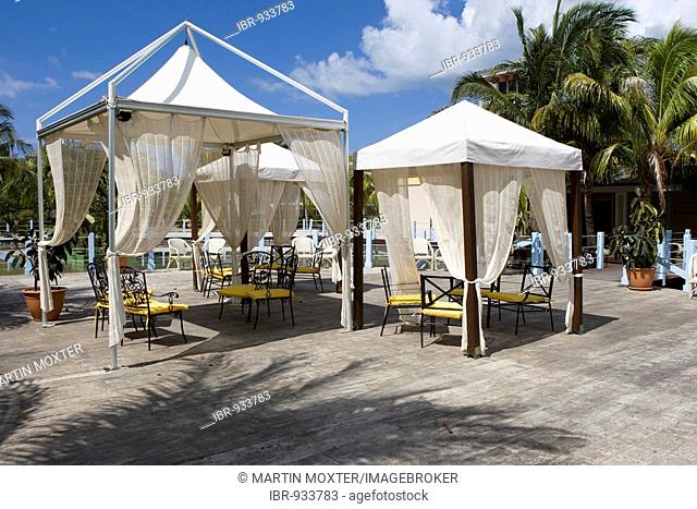 Gezebos for sun protection, Tryp Peninsula Hotel, Varadero, Cuba, Caribbean, America