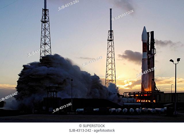 An Atlas V launches classified payload NRO L-24 for the National Reconnaissance Office