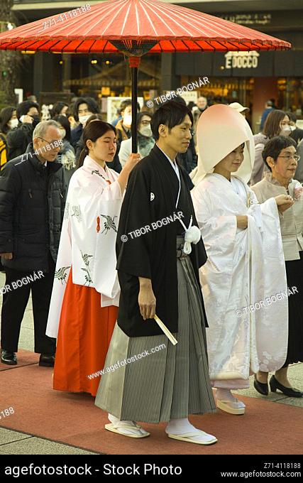 Japan, Tokyo, Kanda Myojin Shrine, wedding ceremony, people,