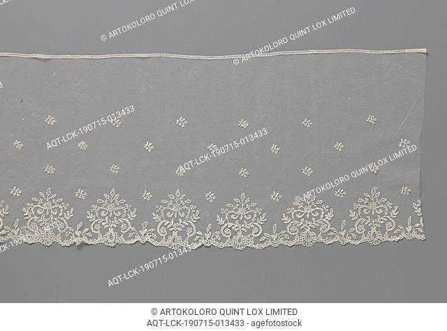 Strip application side with rosette flowers in symmetrical leaves, Strip natural application side: needle side appliqué on machine grommet