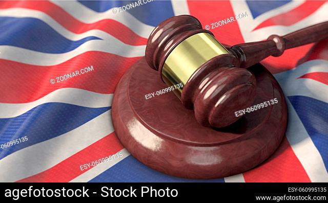 Richterhammer liegt auf UK-Flagge. Supreme Court - Judge's gavel lies on the UK flag