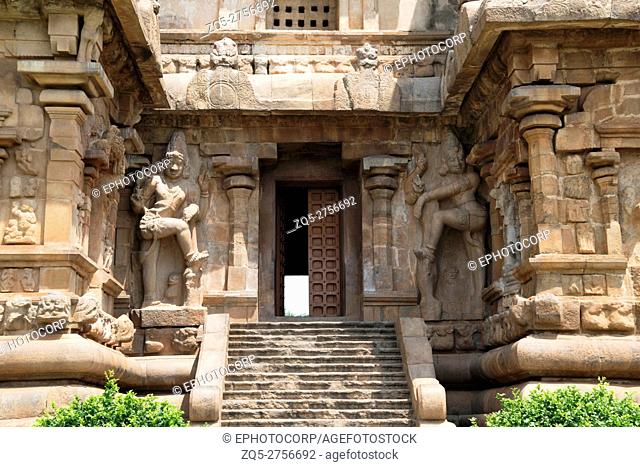 Dwarapala at the southern entrance to the mukhamandapa, Brihadisvara Temple, Gangaikondacholapuram, Tamil Nadu, India. View from South