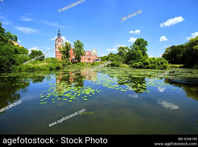 New Palace, Muskau Park, Prince Pückler Park, UNESCO World Heritage Site, Bad Muskau, Saxony, Germany, Europe