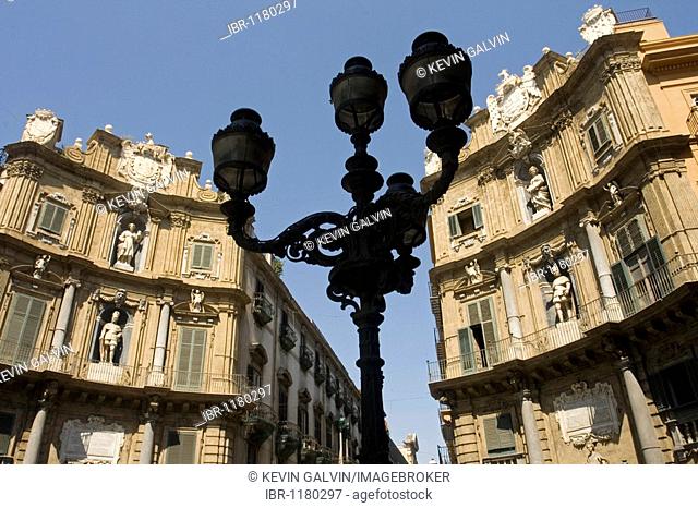 Decorative buildings, Piazza Vigliena, Quattro Canti, Palermo, Sicily, Italy, Europe