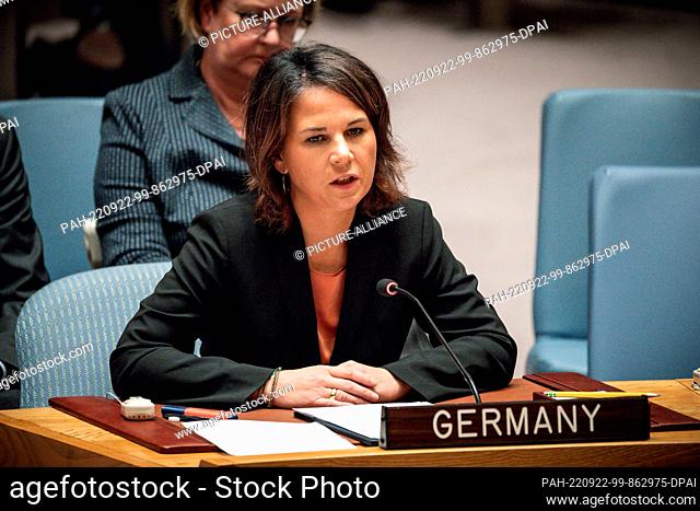 22 September 2022, US, New York: Annalena Baerbock (Bündnis90/Die Grünen), Minister for Foreign Affairs, speaks at the United Nations Security Council meeting...