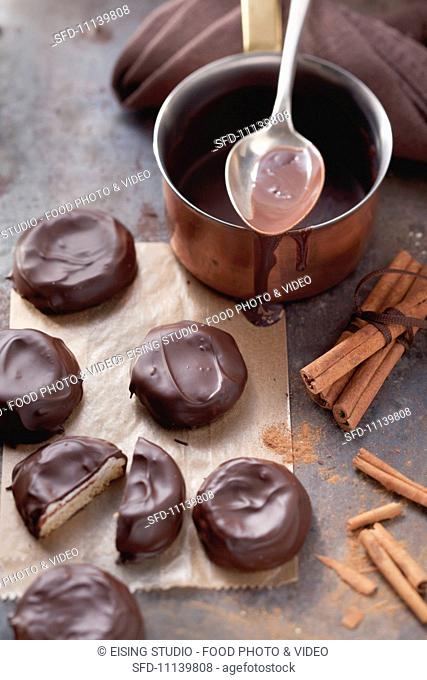 Marshmallow biscuits with chocolate glaze